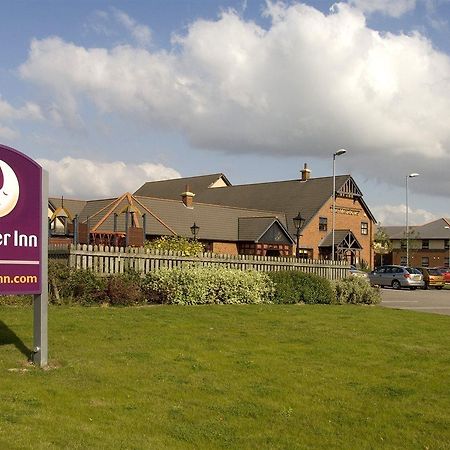 Premier Inn Barnsley Wombwell Exterior foto