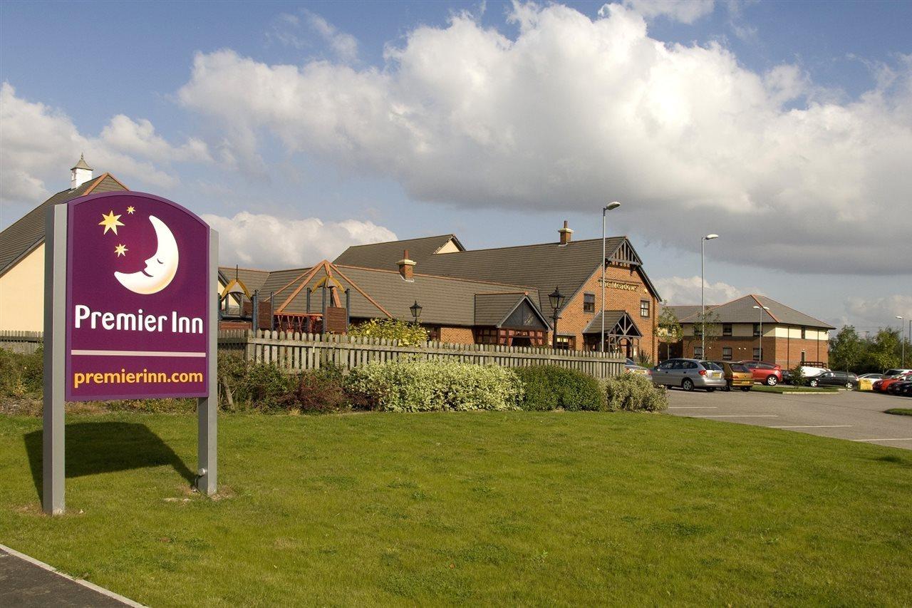 Premier Inn Barnsley Wombwell Exterior foto