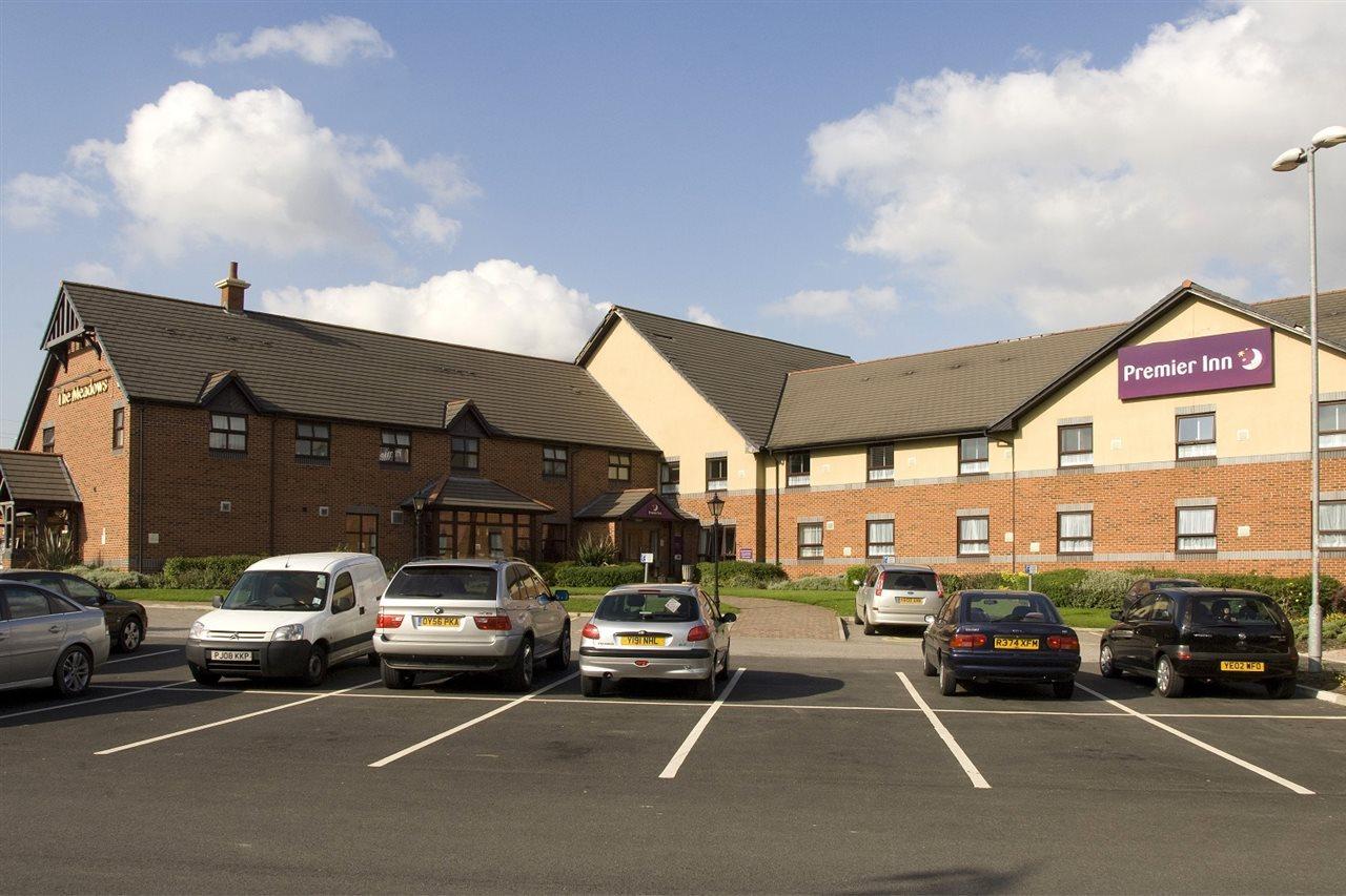 Premier Inn Barnsley Wombwell Exterior foto