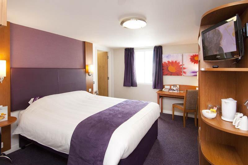 Premier Inn Barnsley Wombwell Exterior foto